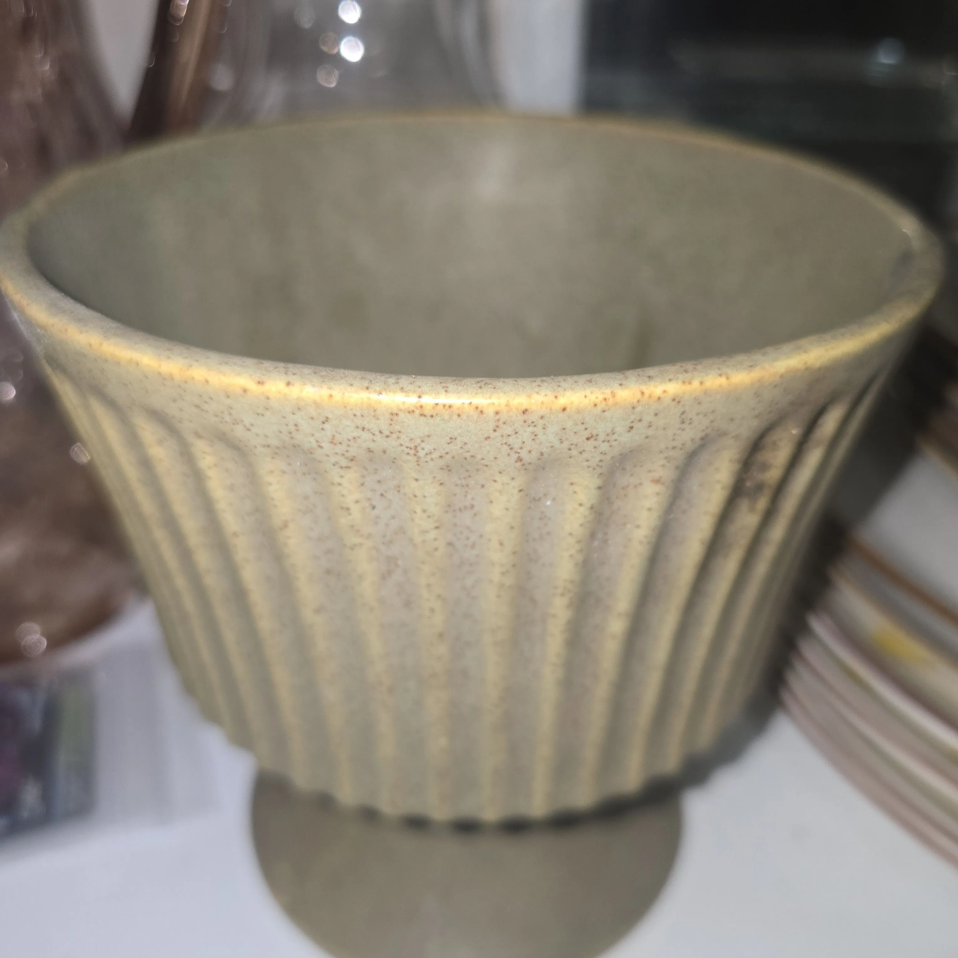 Product image for 128. McCoy planter