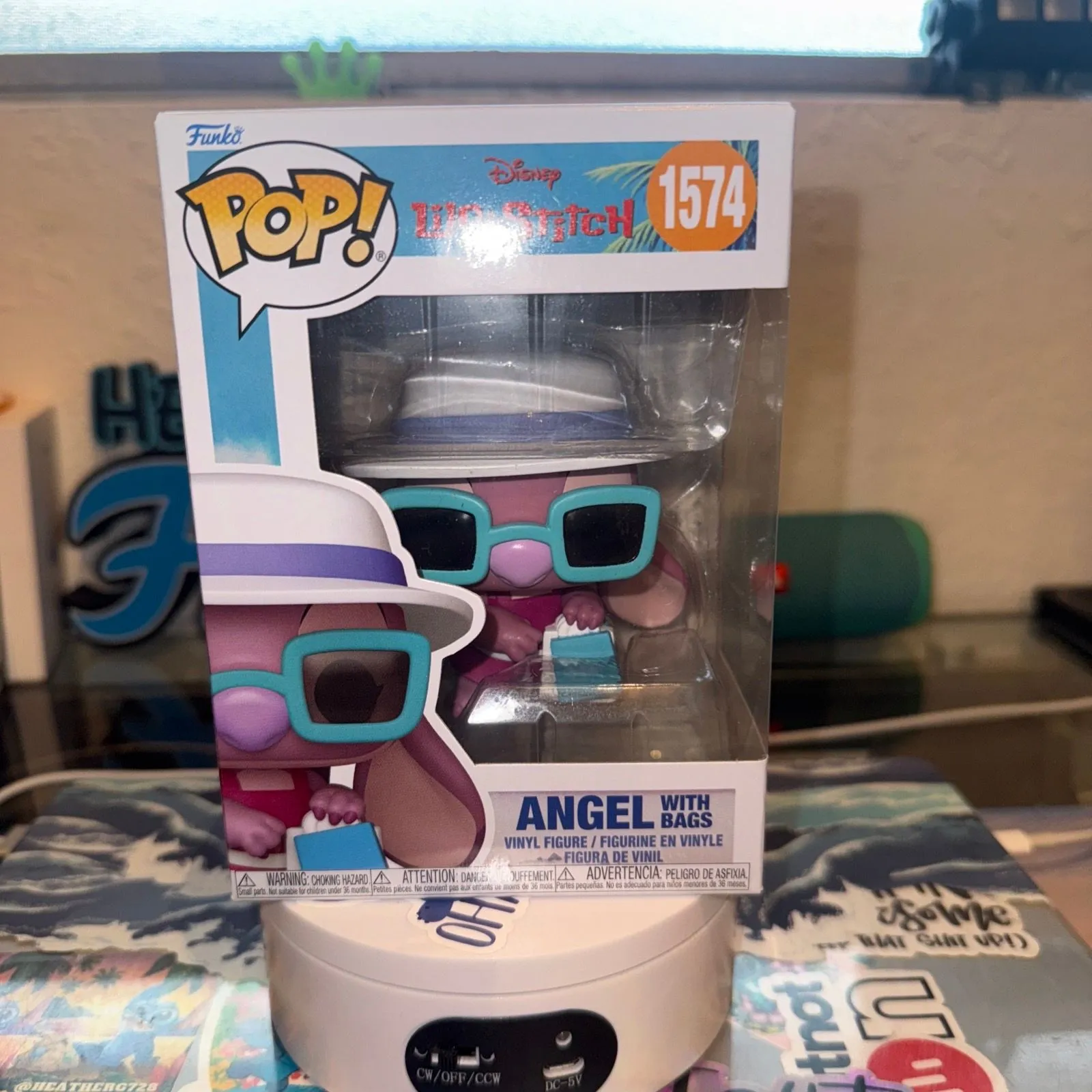Product image for Funko Pop Lilo & Stitch - Angel with Bags - Specialty Series Exclusive #1574