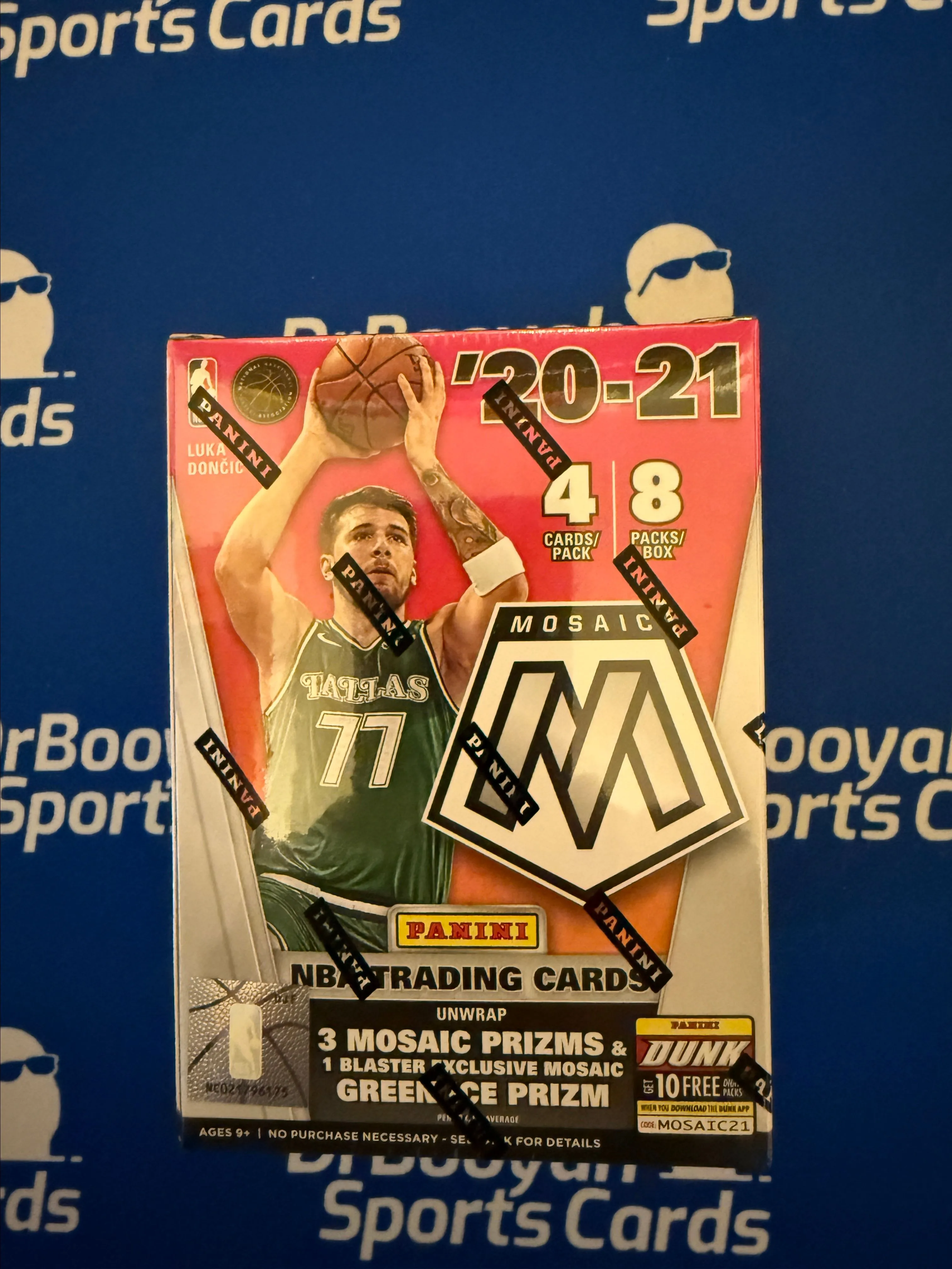 Product image for 2020 Mosaic Basketball Fanatics Blaster Green Ice - 1 Box