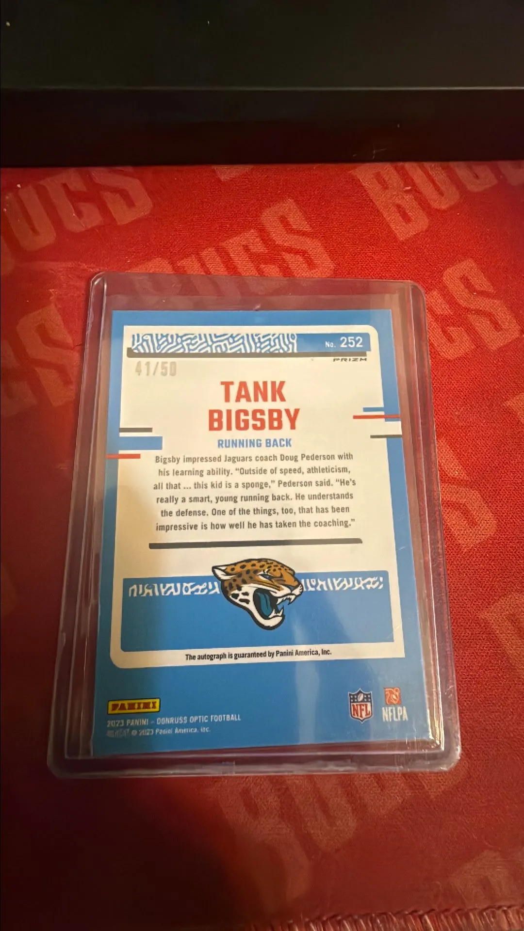 Listing Image Blurred Background