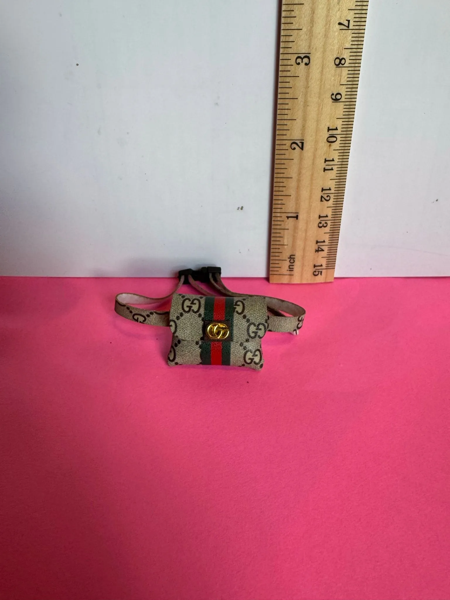 fb00f400-85ac-47ae-a2c3-4e987605deff