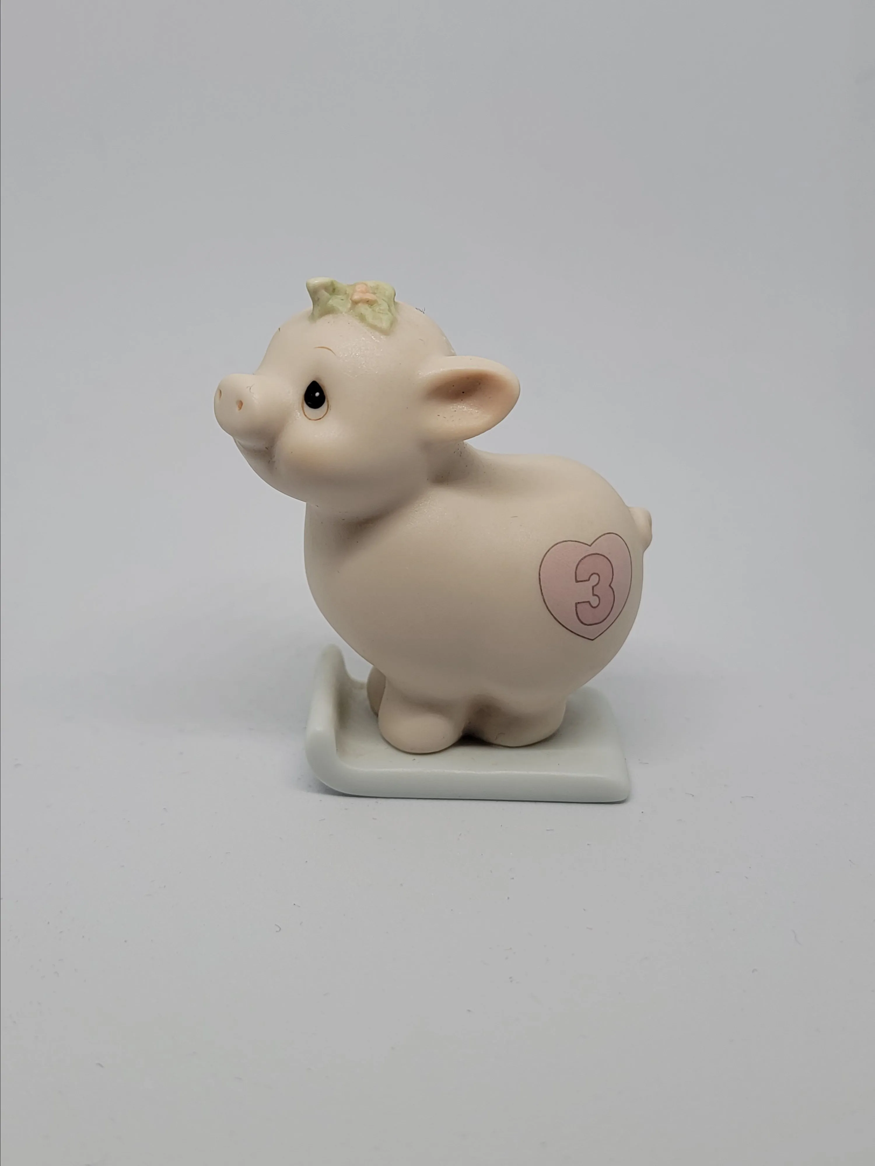 Product image for Pig • Age 3 - Ornament ©1998 Precious Moments