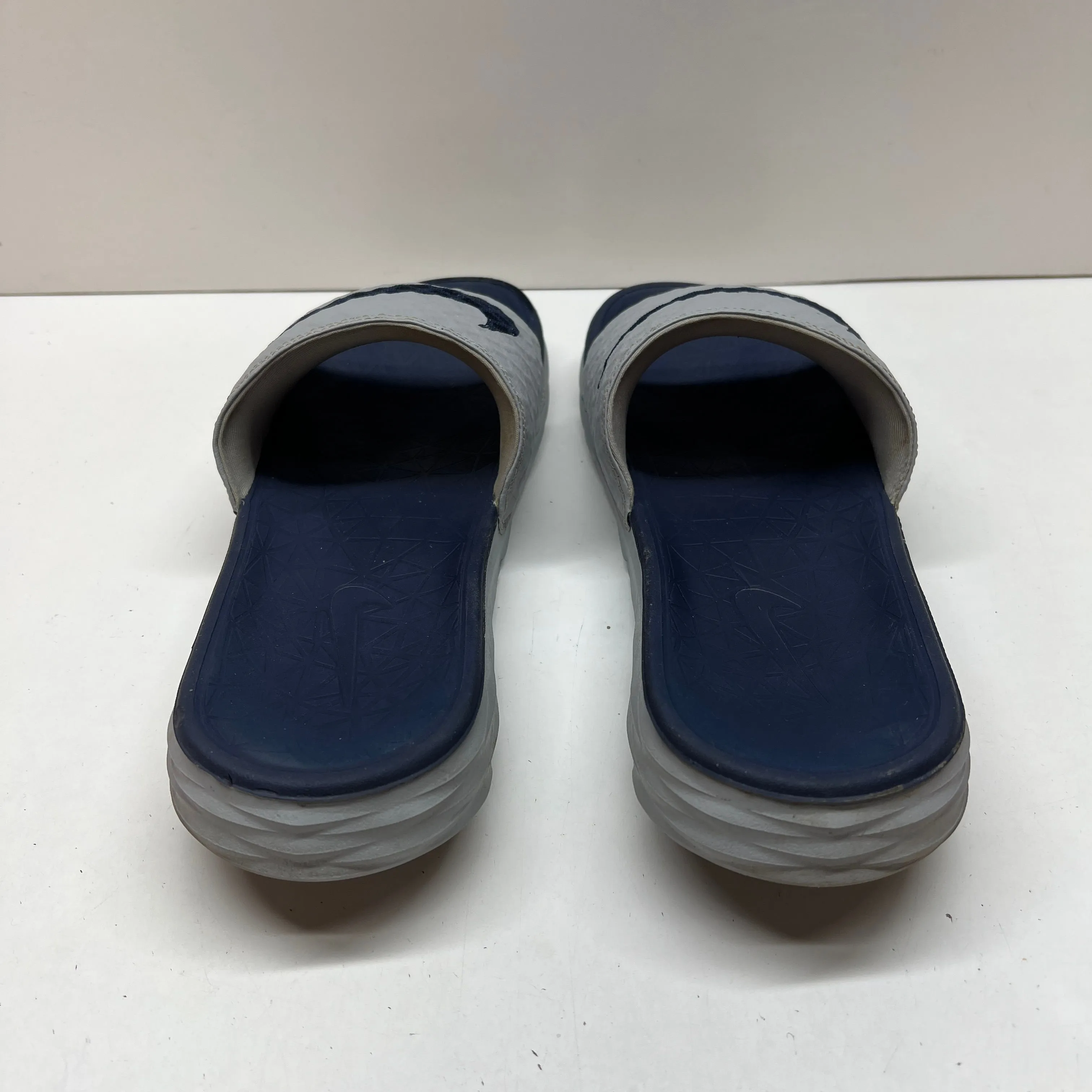 Listing Image Blurred Background