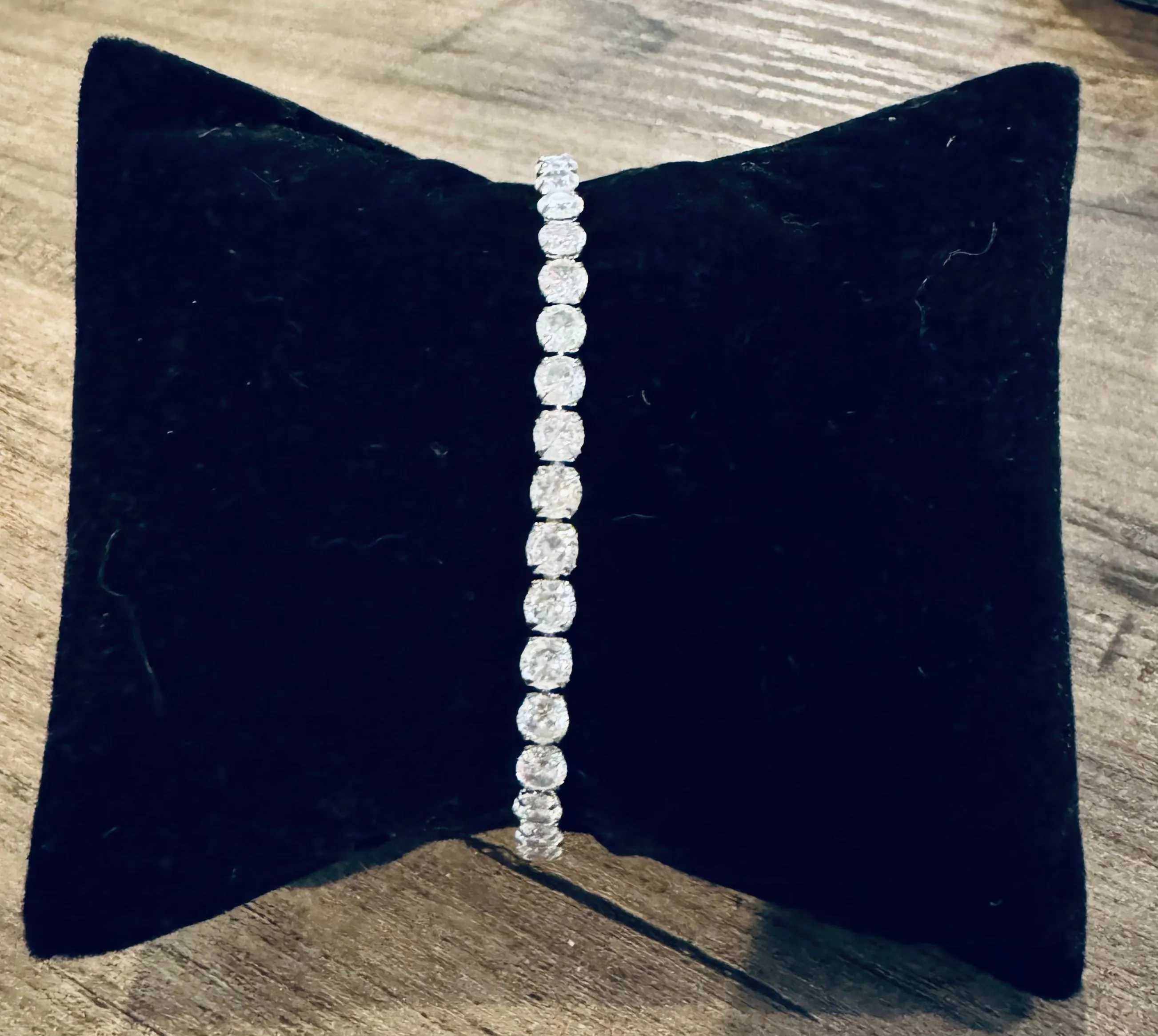 Product image for Stainless steel small cz bolo