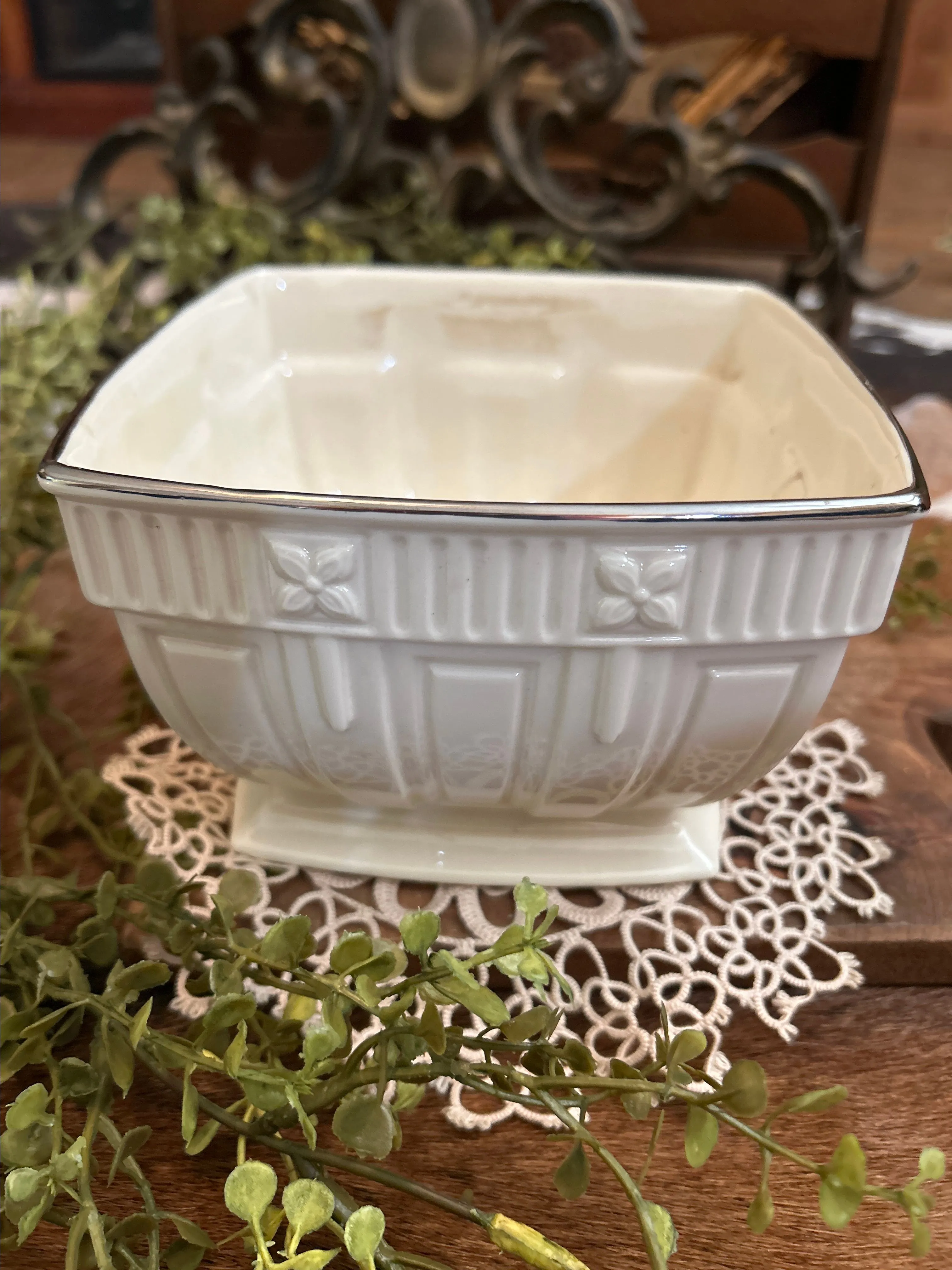 Product image for Lenox Porcelain Treat Bowl