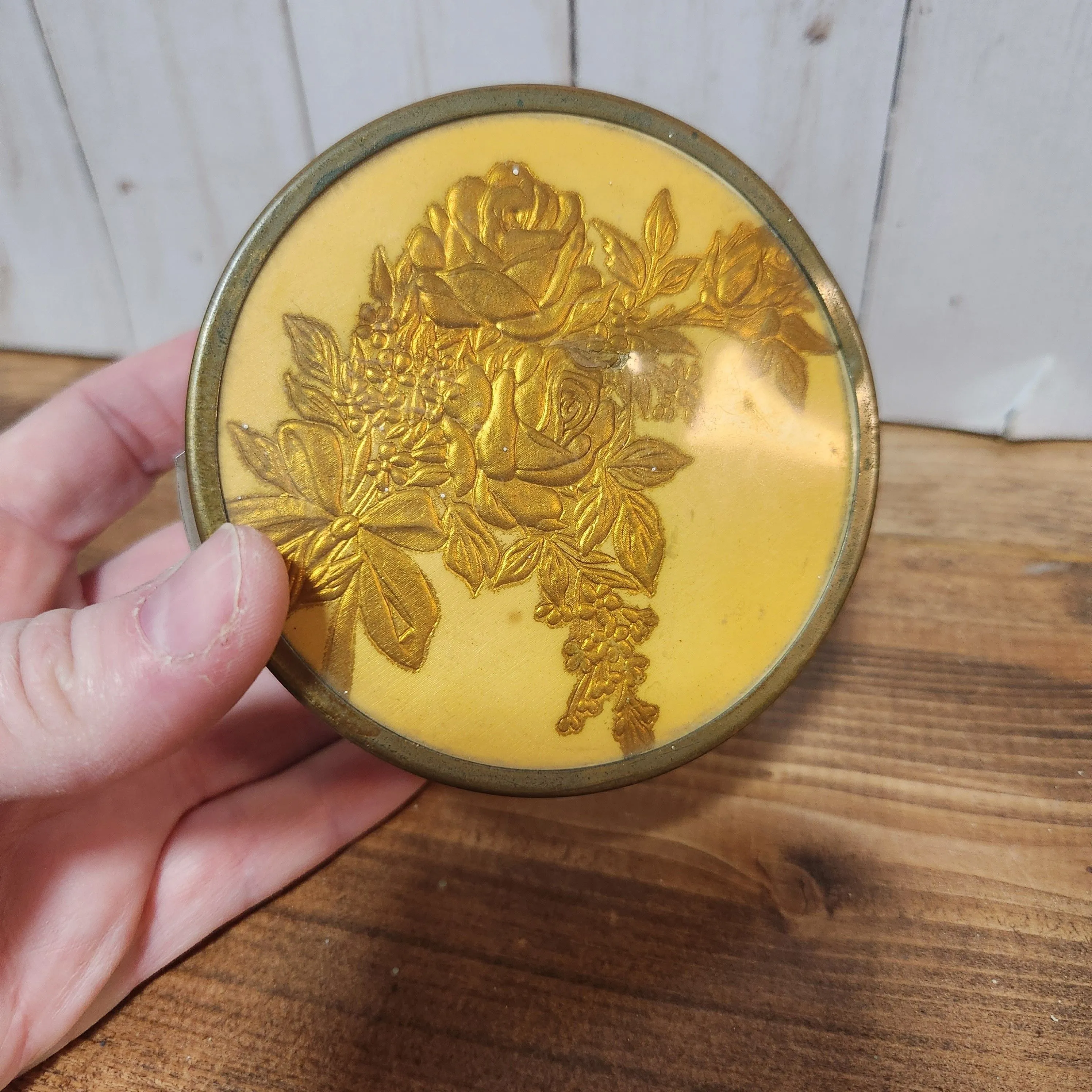 Product image for Vintage Ribbed Footed Glass Powder Vanity Dresser Jar Gold Tone Lid Trinket Box 