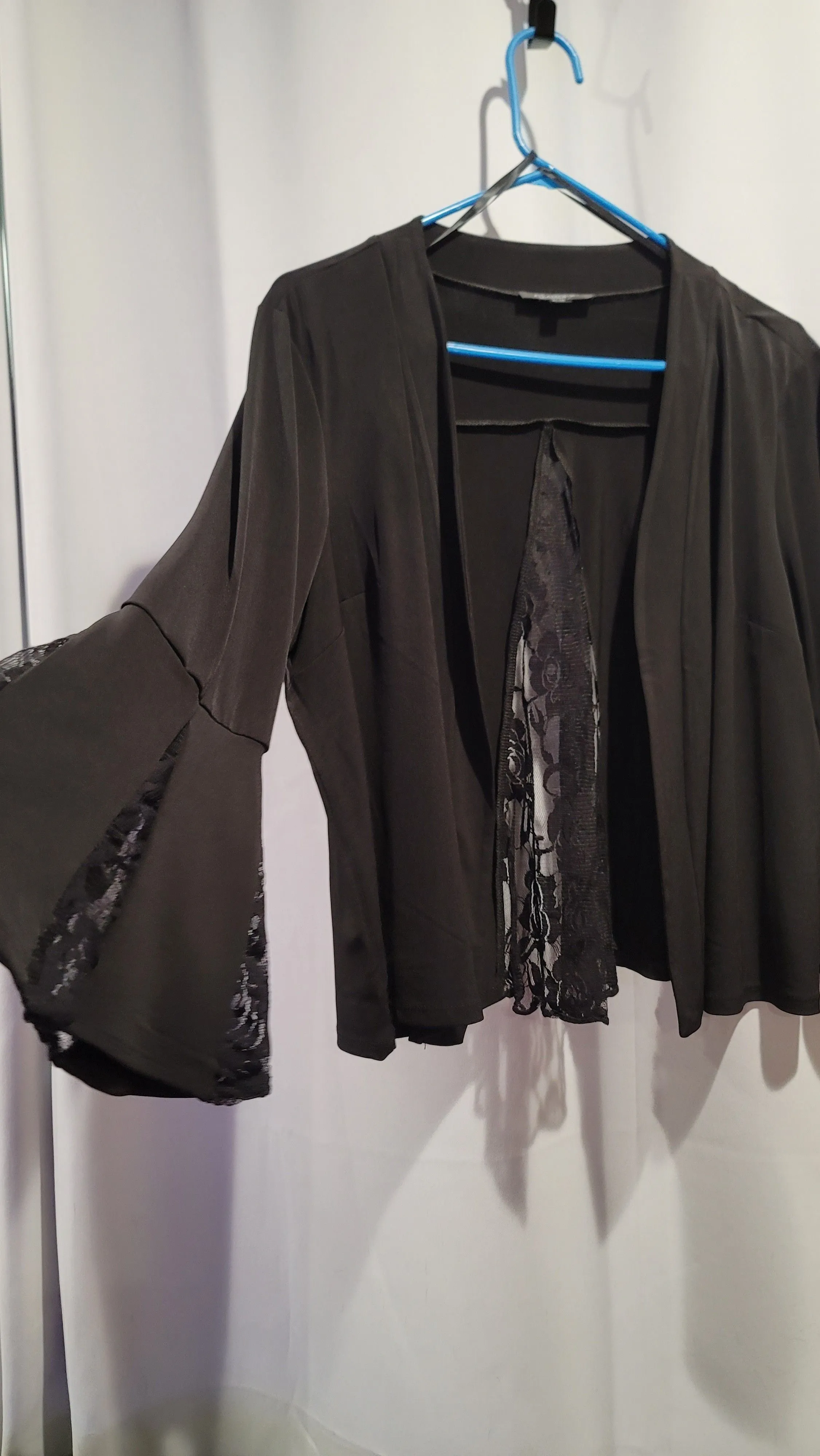 Product image for Glamour Lightweight Over Shrug 