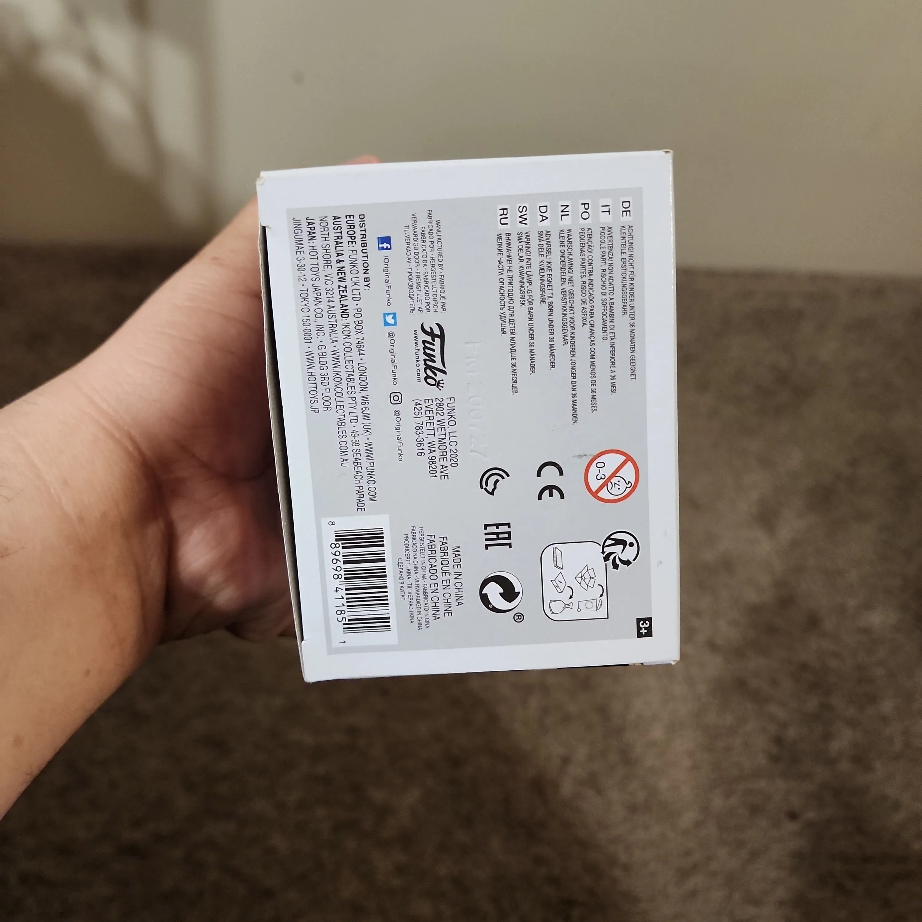 Listing Image Blurred Background