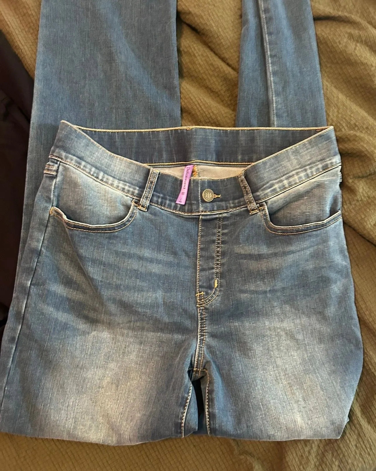 fdc972aa-70cc-4e8e-9751-d848fcbbf2a1