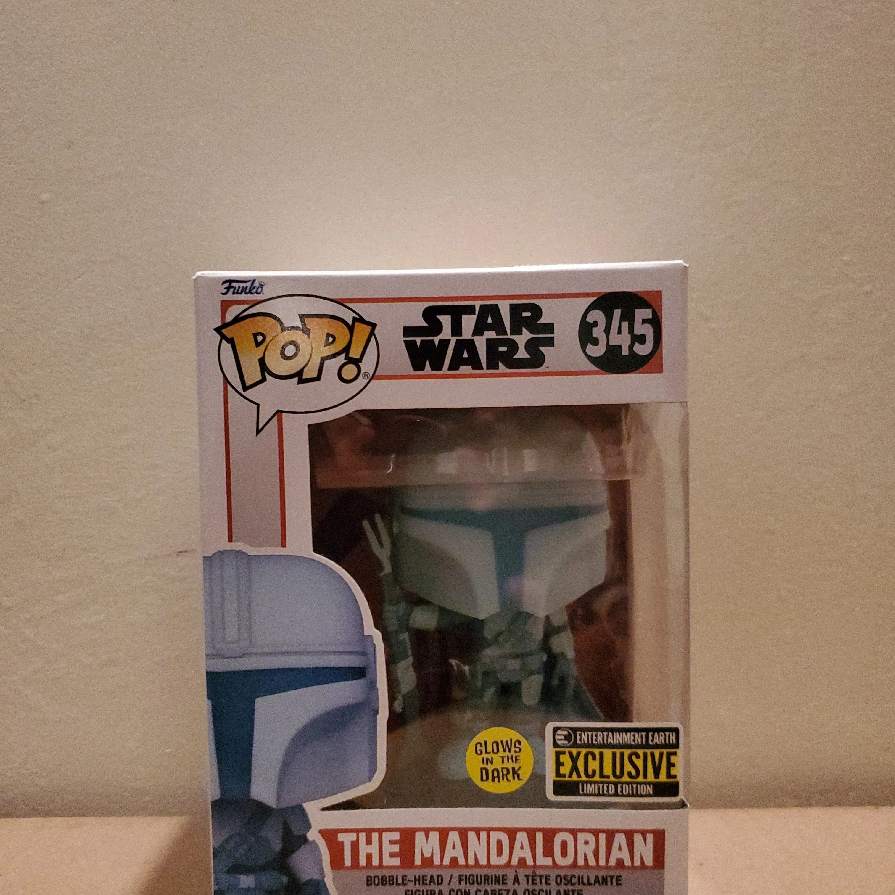 Product image for Star Wars (The Mandalorian) Gitd. 2021