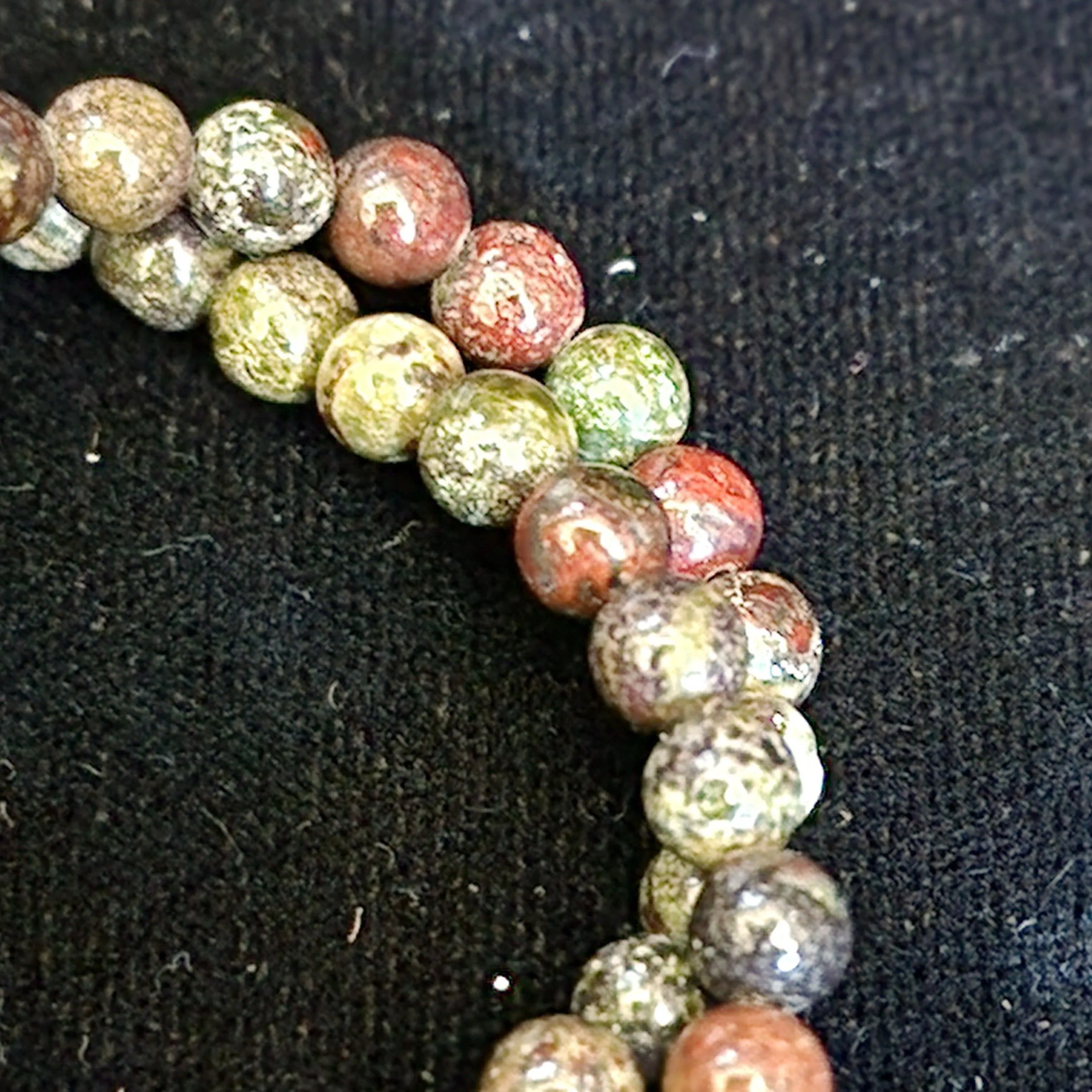 Product image for #15G: Dragons Blood Jasper Round Beads,  4mm 