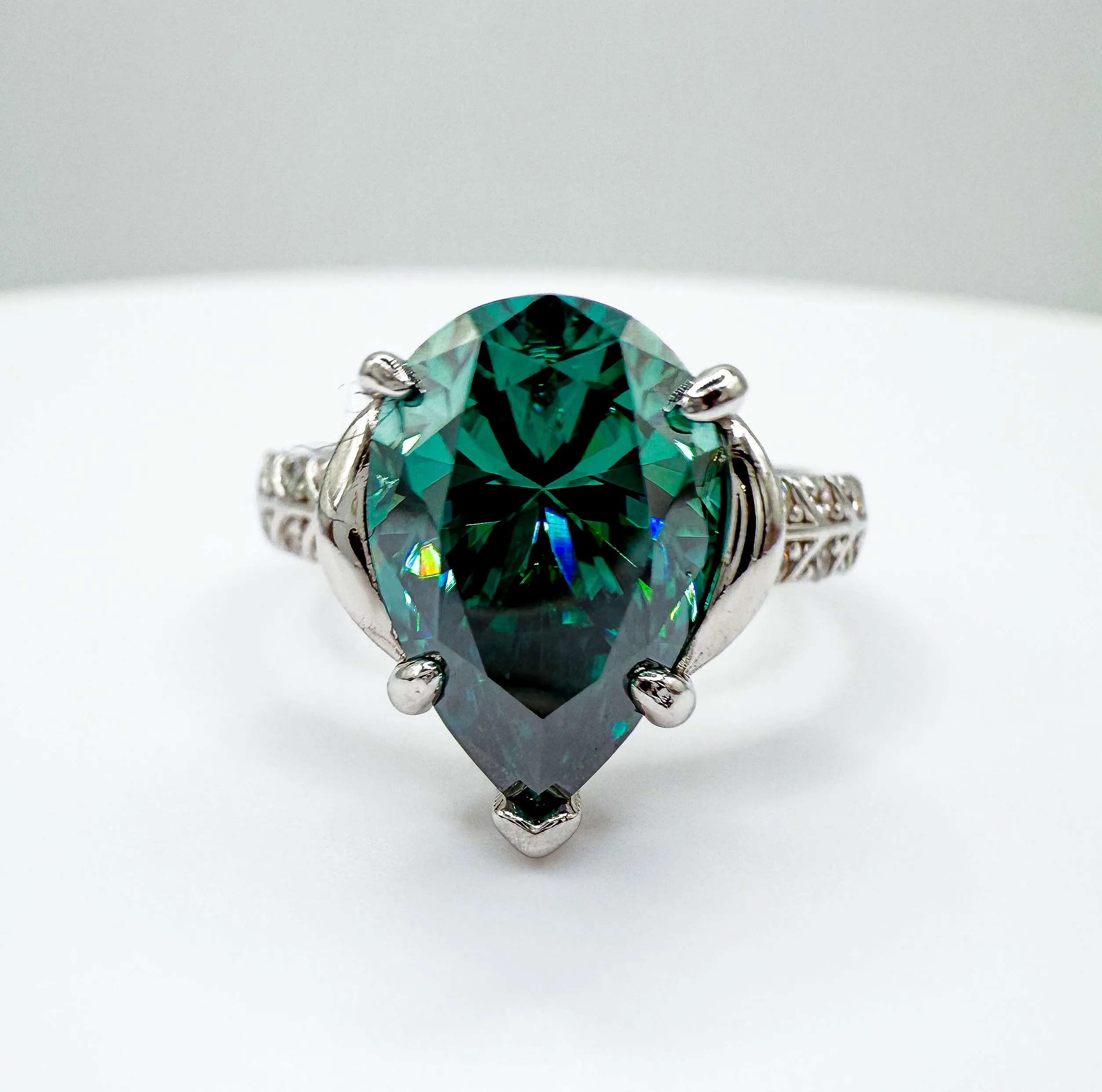 Product image for 4 Carat Pear Green MOISSANITE