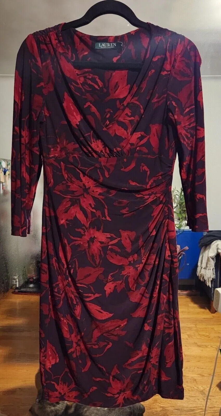 Listing Image Blurred Background