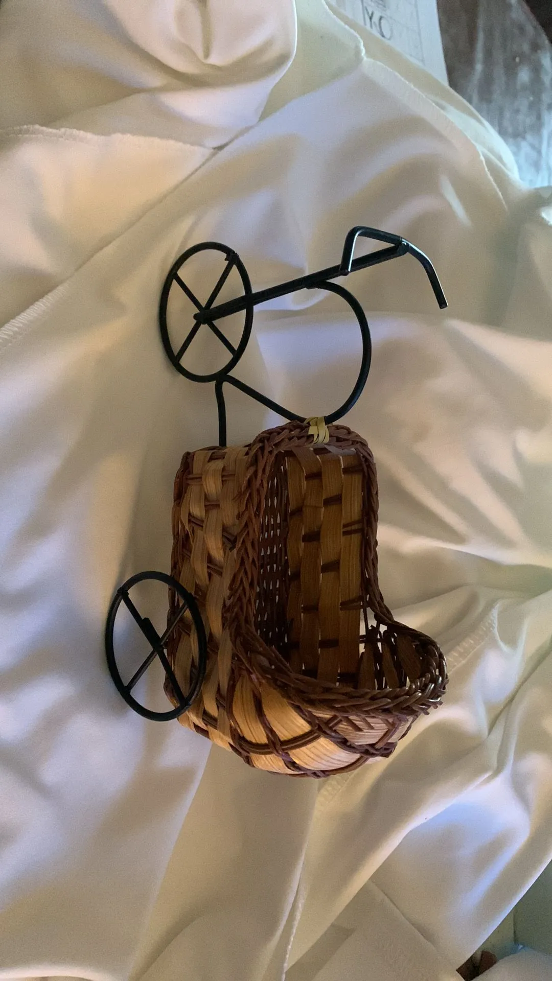Product image for Handmade straw tricycle