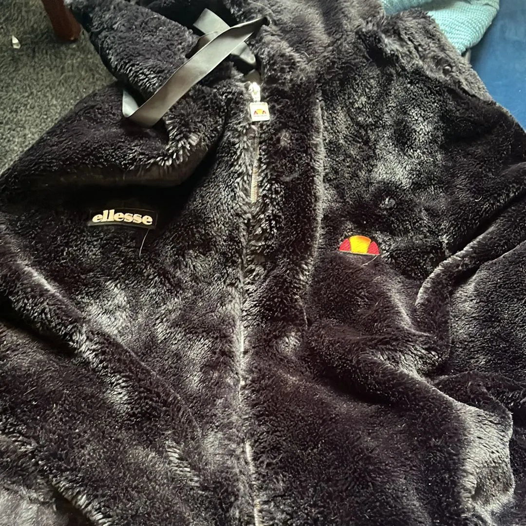 Product image for Ellesse fluffy jumper coat size M