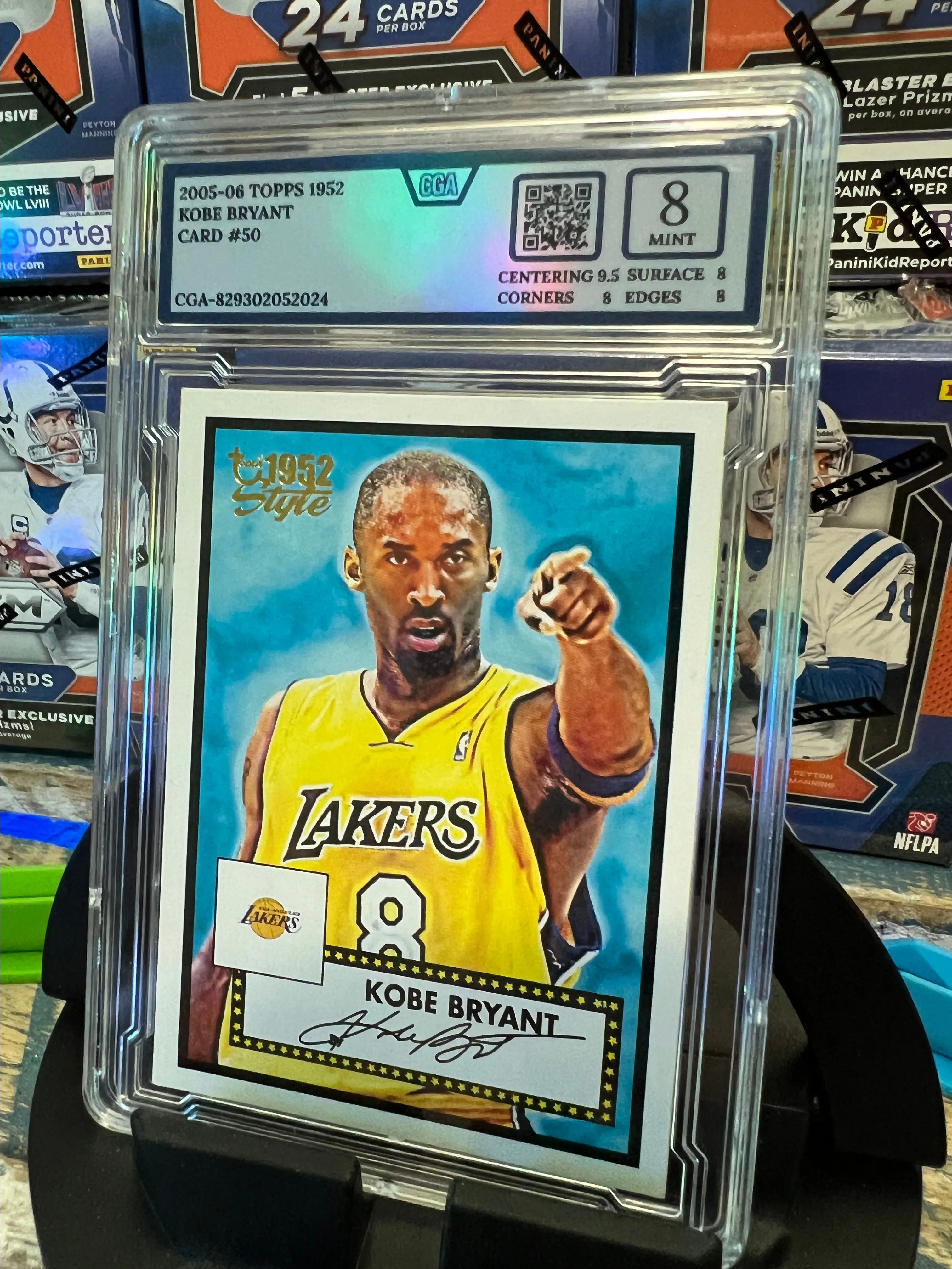 Product image for Kobe Bryant 2005-06 topps 1952