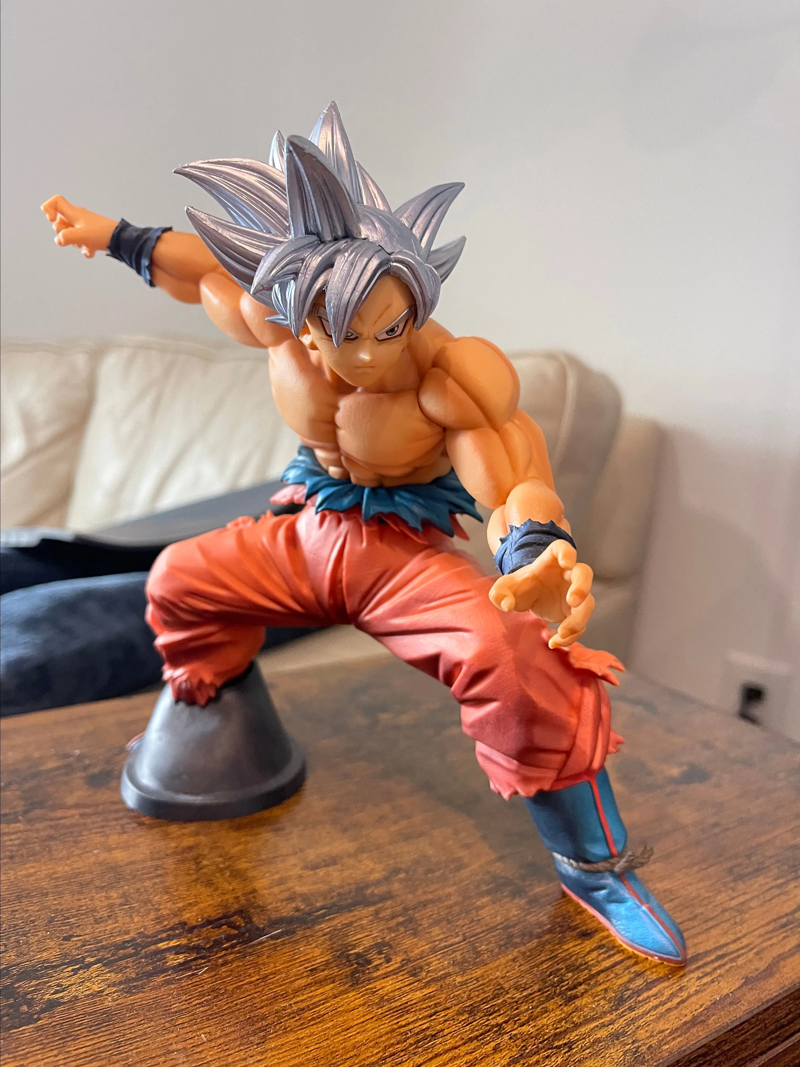 Product image for Ultra Instinct Goku Figure - Maximatic - Open/ used - No Box - Damage