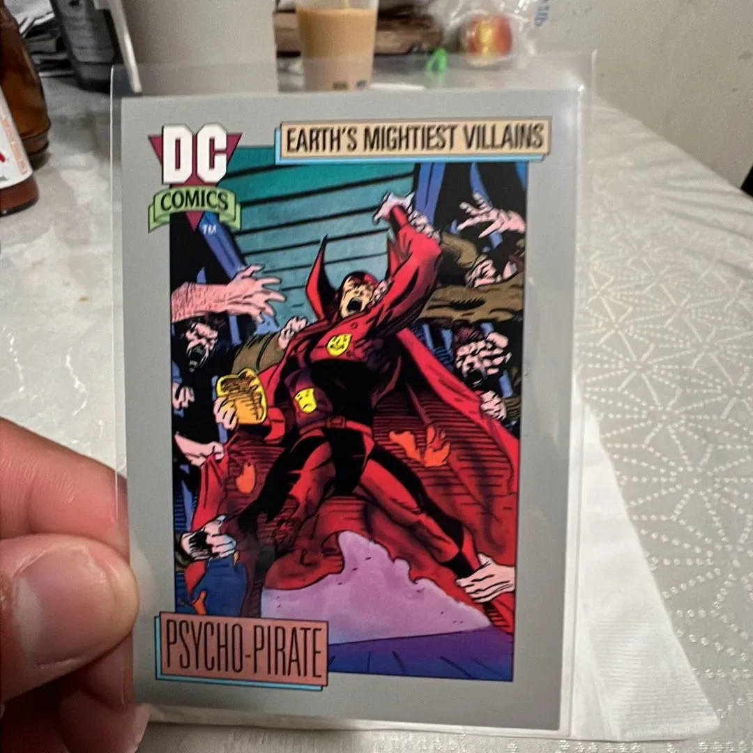 Product image for Dc comics trading card Psycho-pirate 105