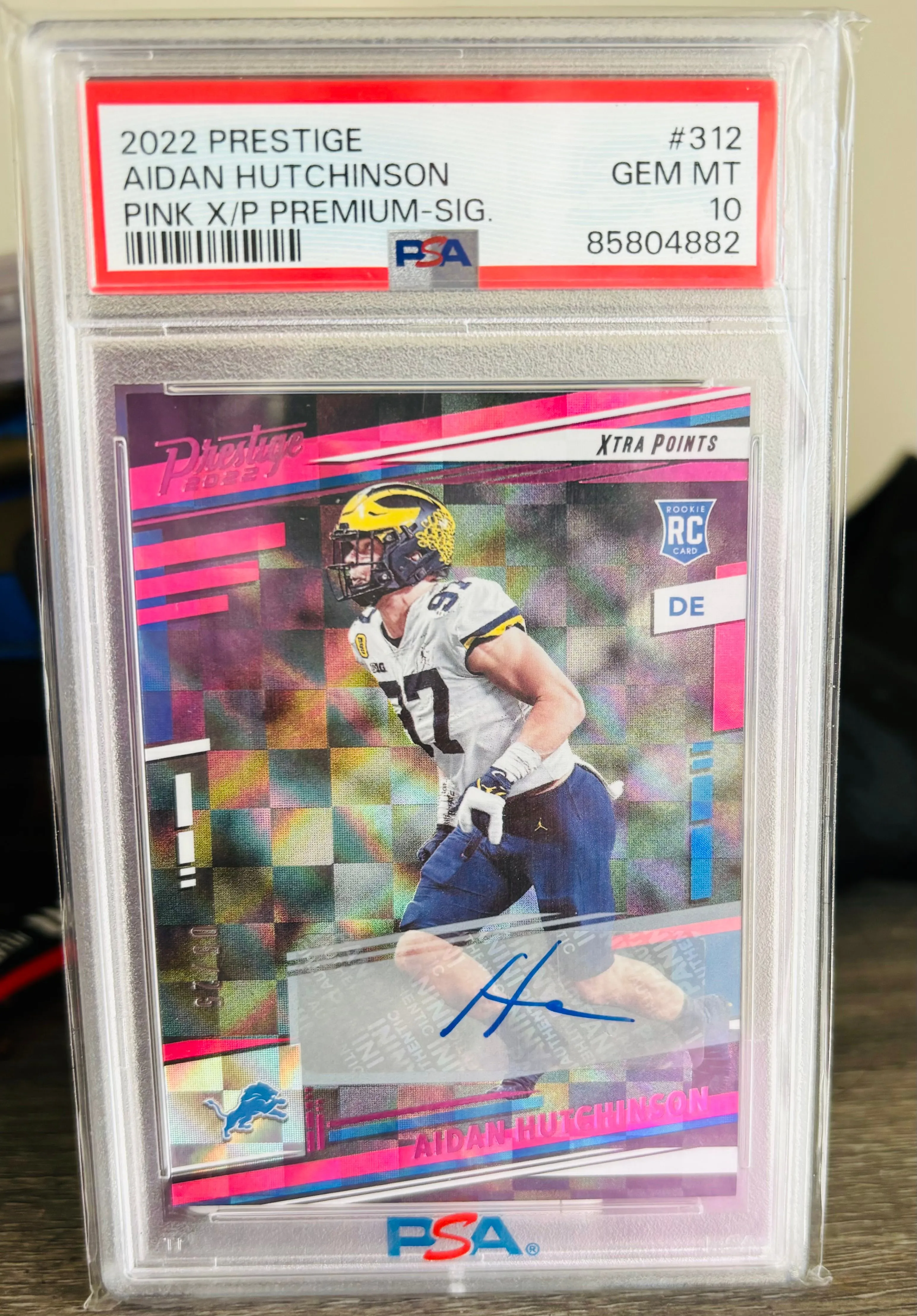 Product image for Aiden Hutchinson /25 auto ssp pop 1 RARE!!!