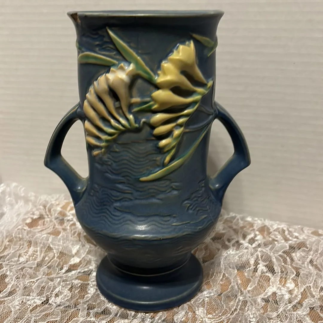 Product image for 039 Roseville pottery 123-9