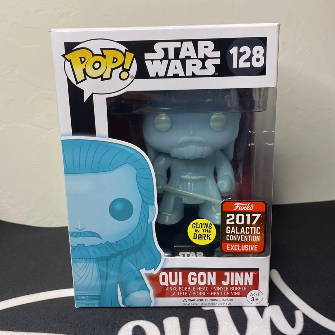 Product image for Qui Gon Jinn (Holographic) [Galactic Convention]