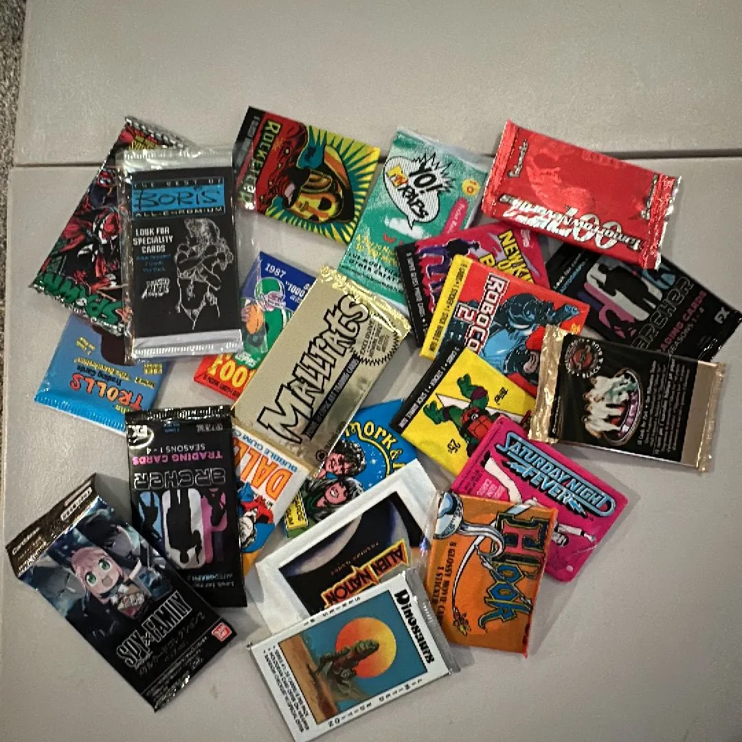 Product image for 80-00’s Random Vintage Card Pack