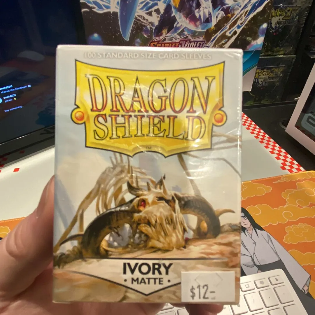 Product image for Dragon shield 100 premium sleeves