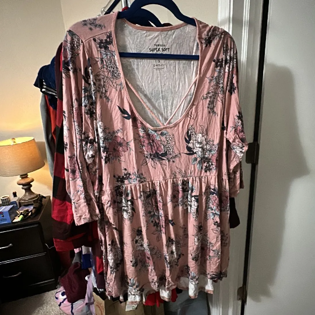 Product image for Torrid top size 3