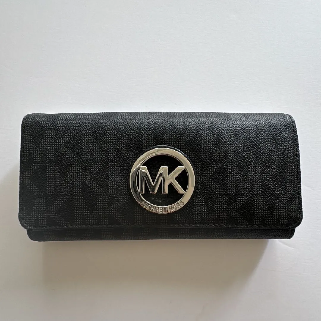 Product image for BRAND NEW Micheal Kors wallet