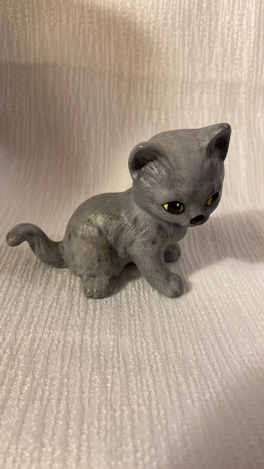 Product image for Gray Cat Figurine