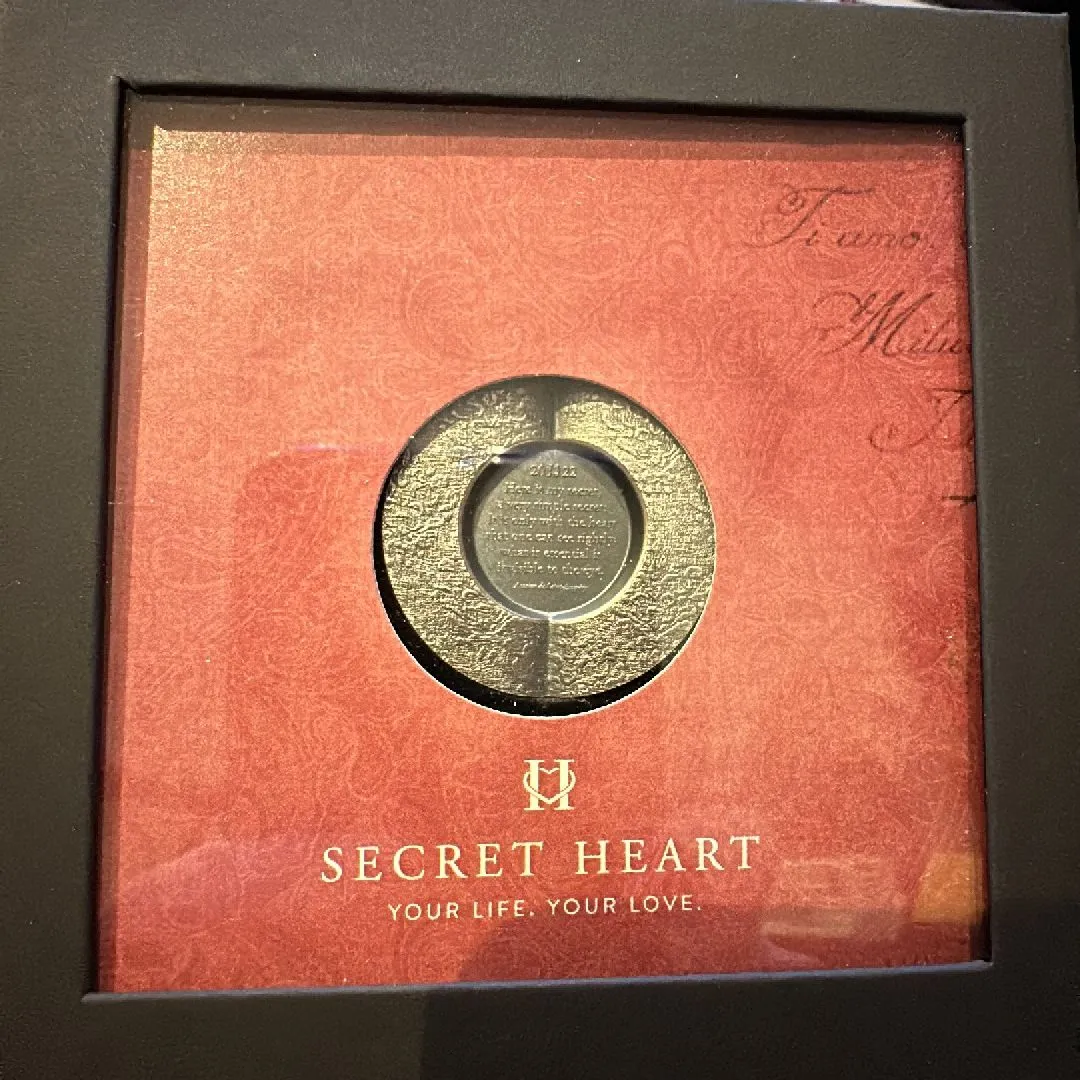 Product image for Secret Heart 1 oz Silver $5 Coin