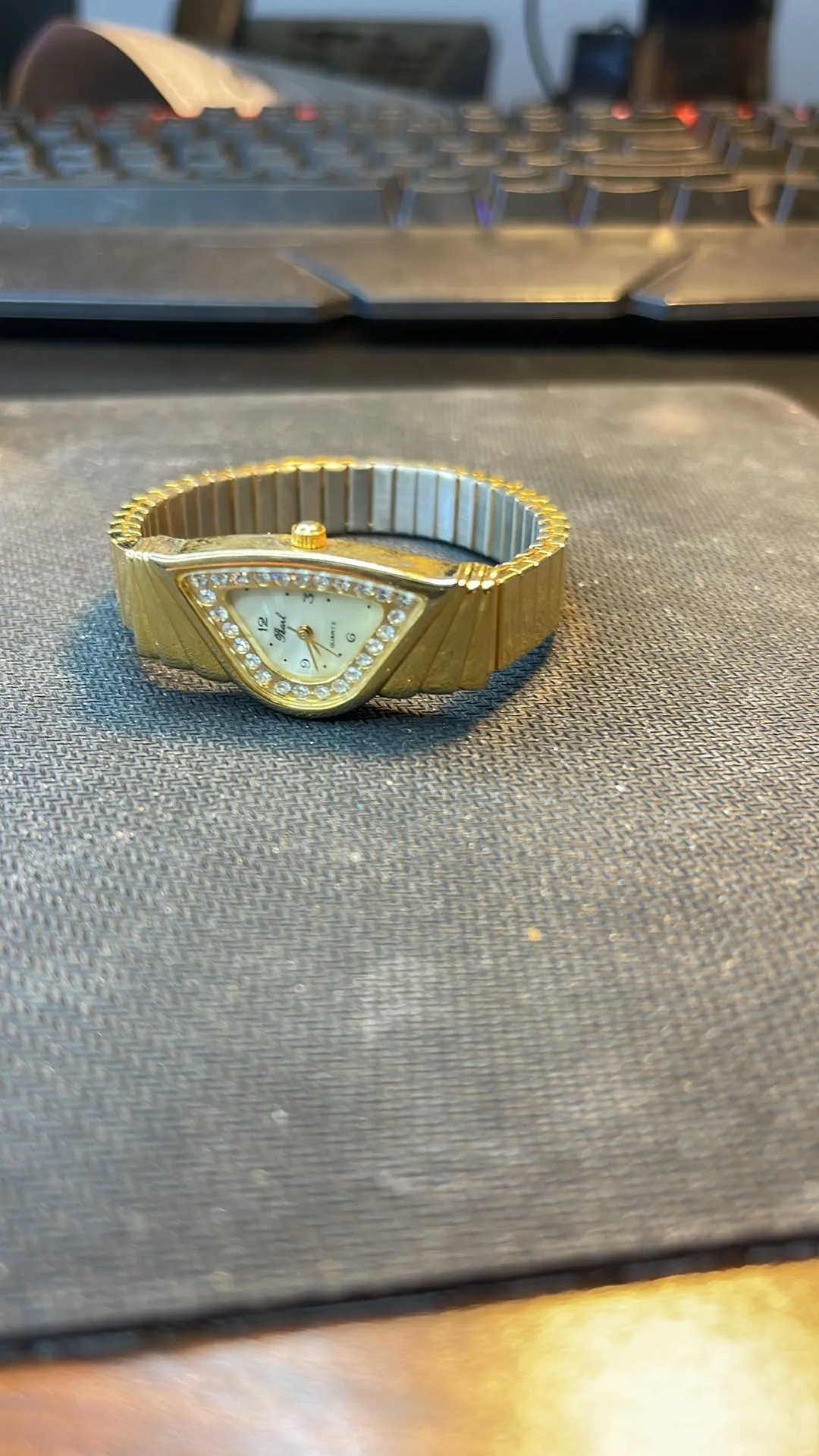 Product image for M11 Pearl watch