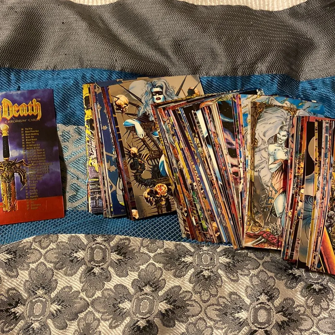 Product image for Lady death card set