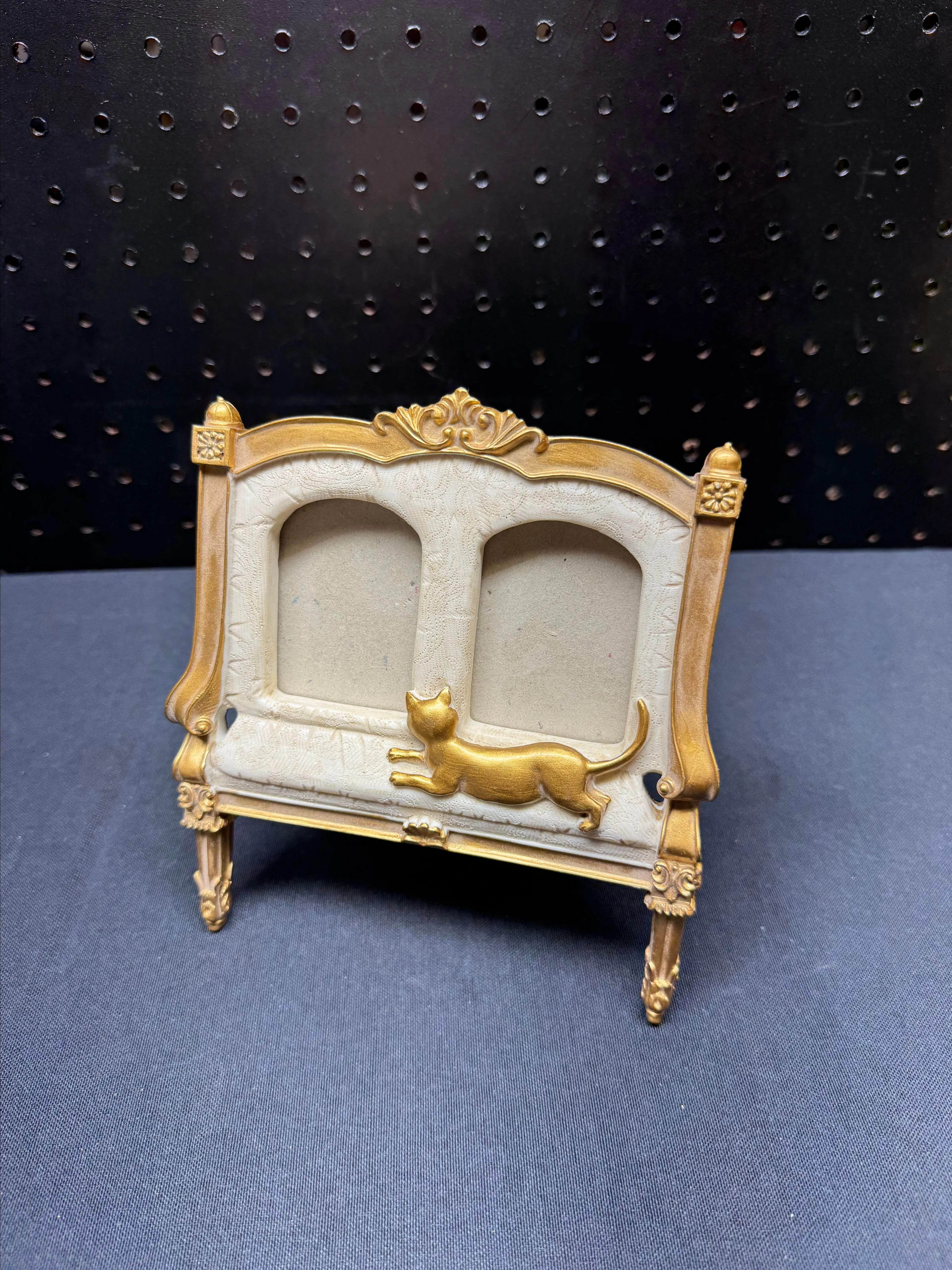 Product image for Unique Ivory And Gold Picture Frame
