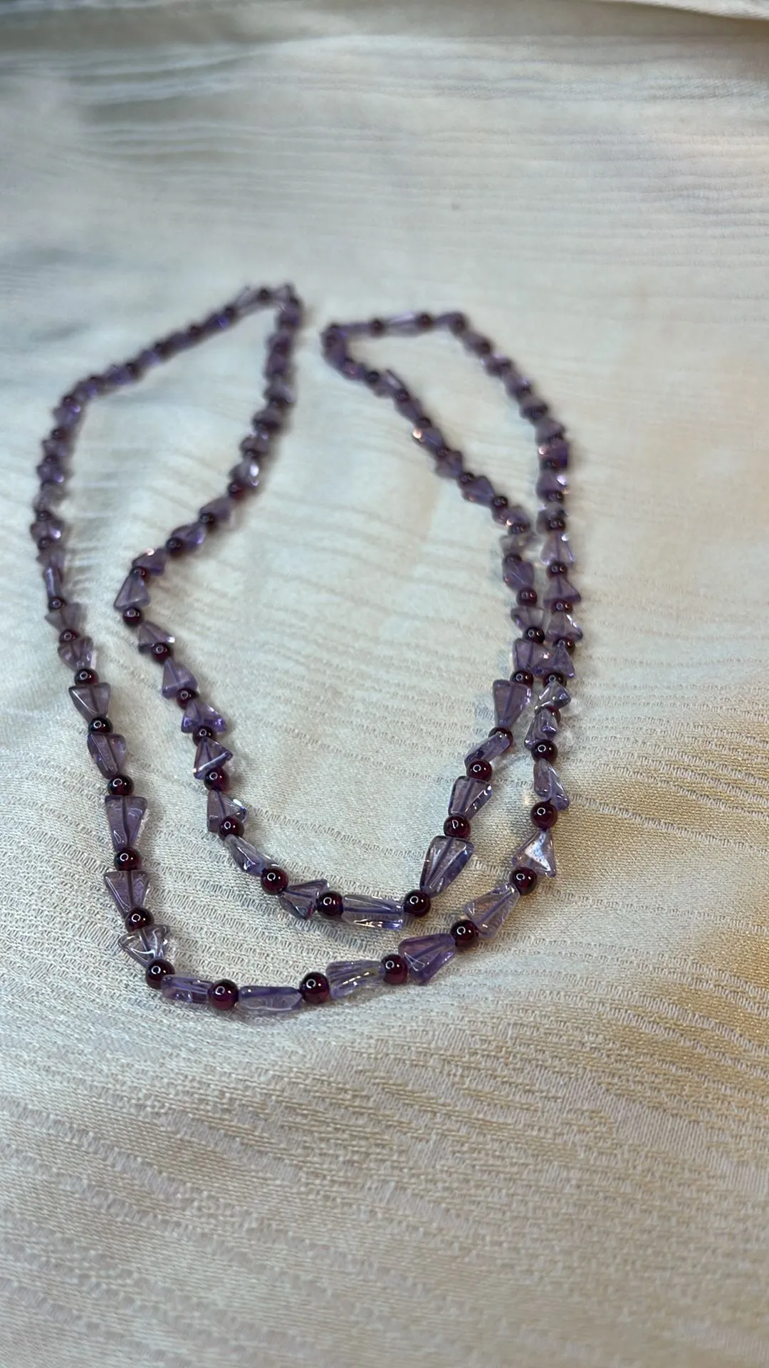 Product image for M27 amethyst and garnet bead necklace