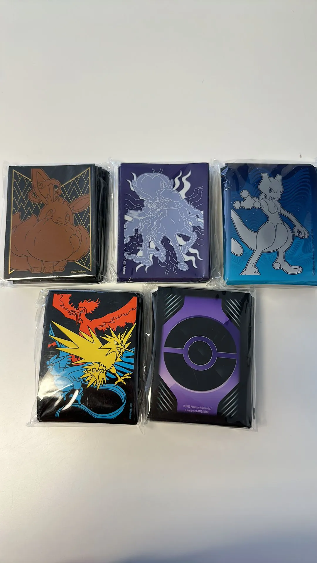 Product image for 5 Random Sealed Sleeves
