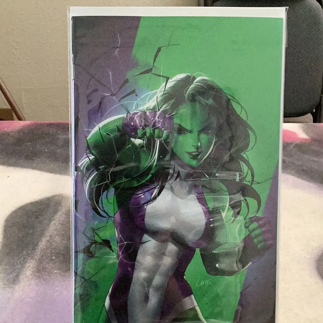 Product image for Sensational She-Hulk #1 Leirix 1:50 Incentive Variant
