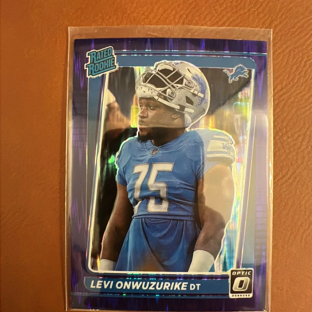 Product image for Levi Onwuzurike - DONRUSS OPTIC PURPLE SHOCK RC - LIONS