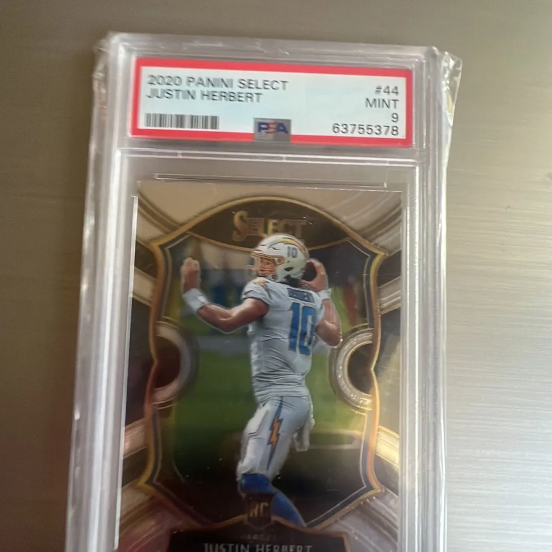 Product image for 2020 Panini Select Justin Herbert 44  PSA MINT 9