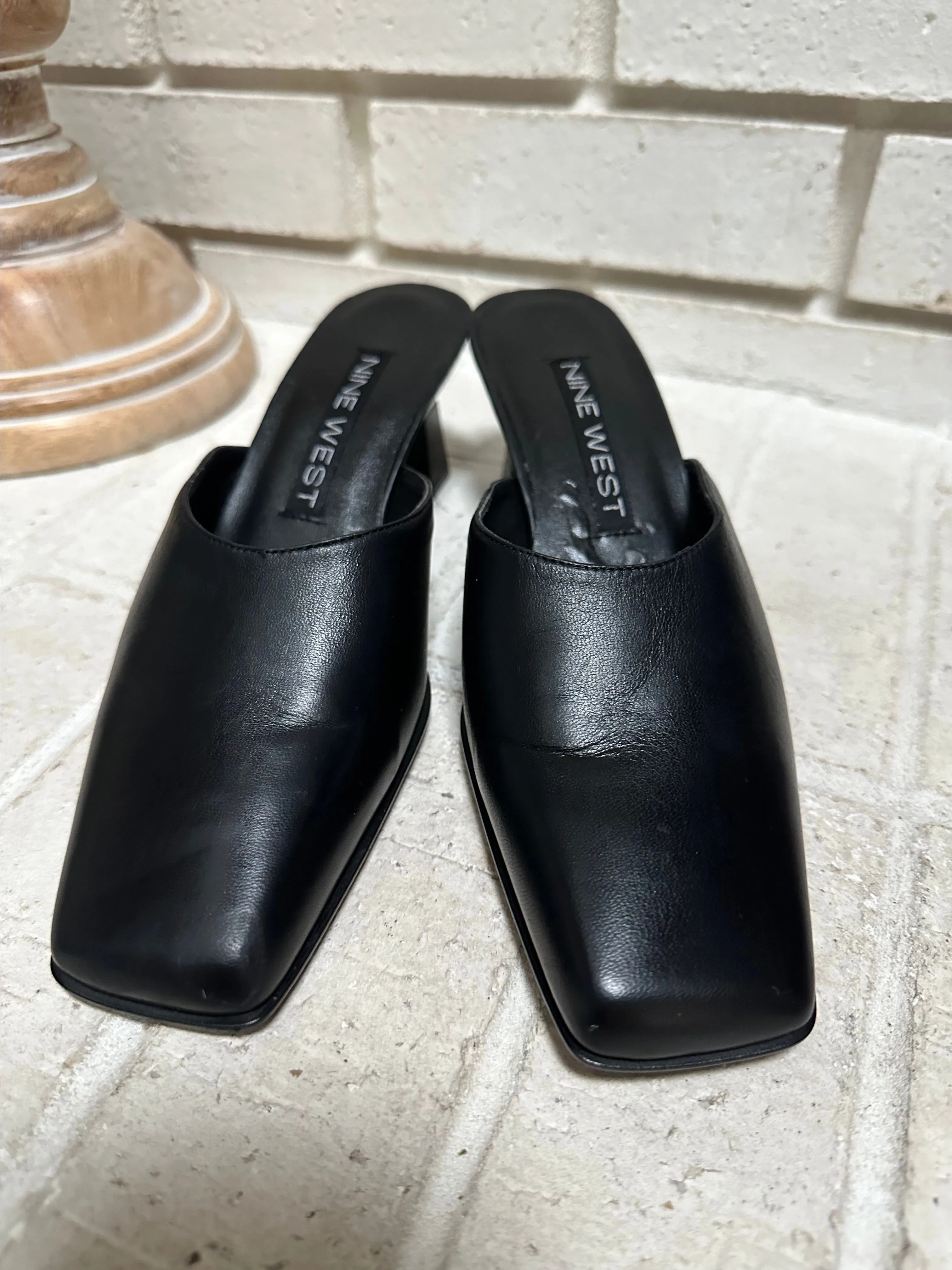 Product image for New Nine West Black Leather Mules Kitten Heel Made in Spain 6.5 Slides