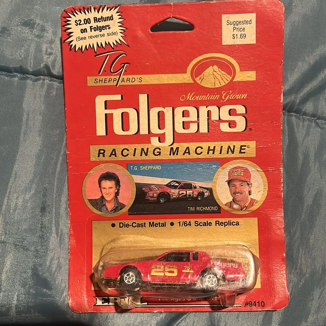 Product image for Folgers racing machine