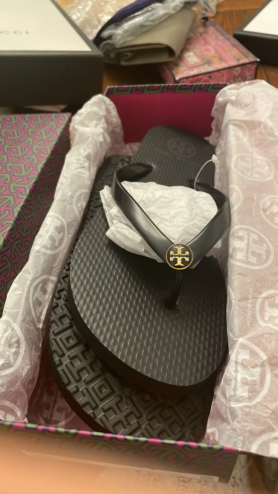 Product image for NEW TORY BURCH Flip Flips Black Size 7