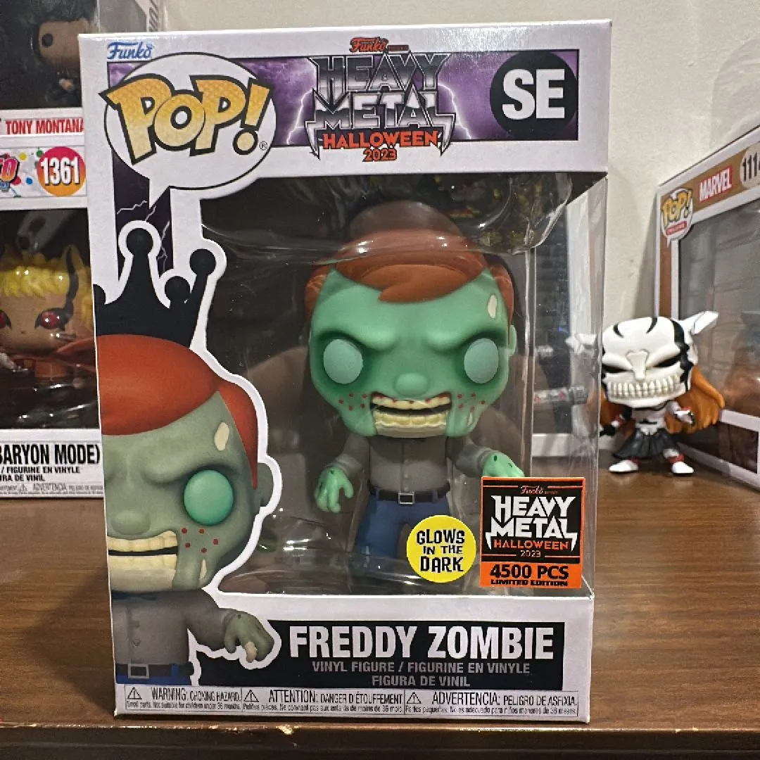 Product image for Freddy Zombie - Glow