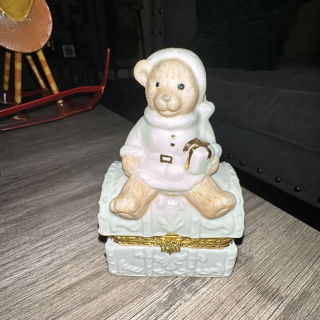 Product image for Vintage Formalities Holiday Teddy Bear Trinket Box