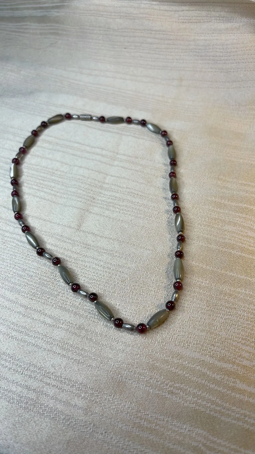 Product image for M60 Labradorite/ garnet bead necklace