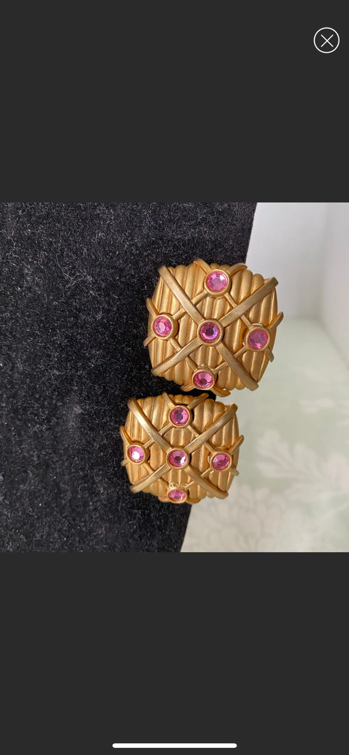 Listing Image Blurred Background