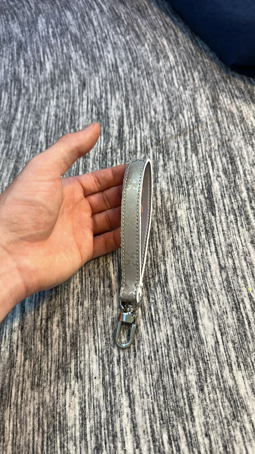 Product image for Silver Gucci keychain