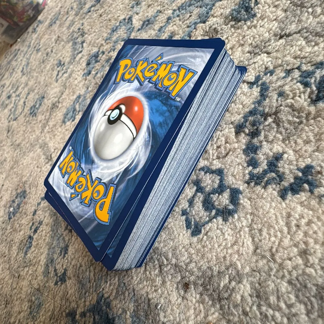Product image for 50 surprise pack cards 15 holo reverse holo and alt art ex mix
