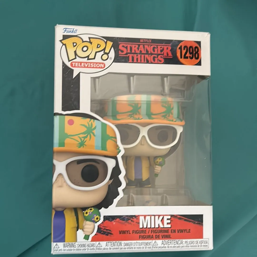 Product image for 1298 Stranger Things Mike with Maraca