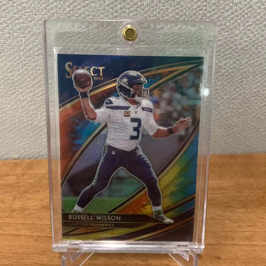 Product image for Russell Wilson 2019 Field Level Select Tie Dye /25 Seahawks/Broncos